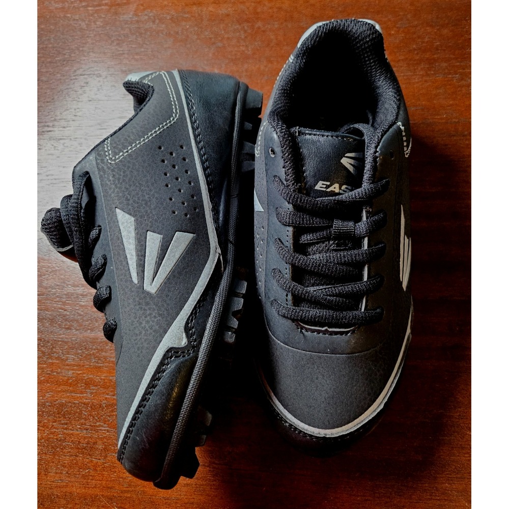 Easton Youth Baseball Cleats Black US Size 1.5 New
